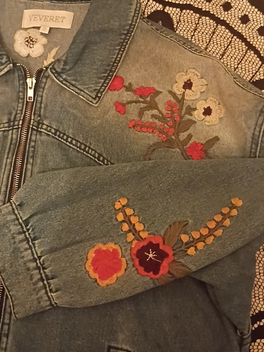Vintage Veveret Embroidered Jean Jacket - Picture 4 of 10